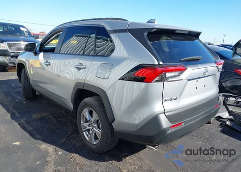 2025 Toyota Rav4 Xle z USA, uszkodzony, nr VIN 2T3W1RFV8SW379875